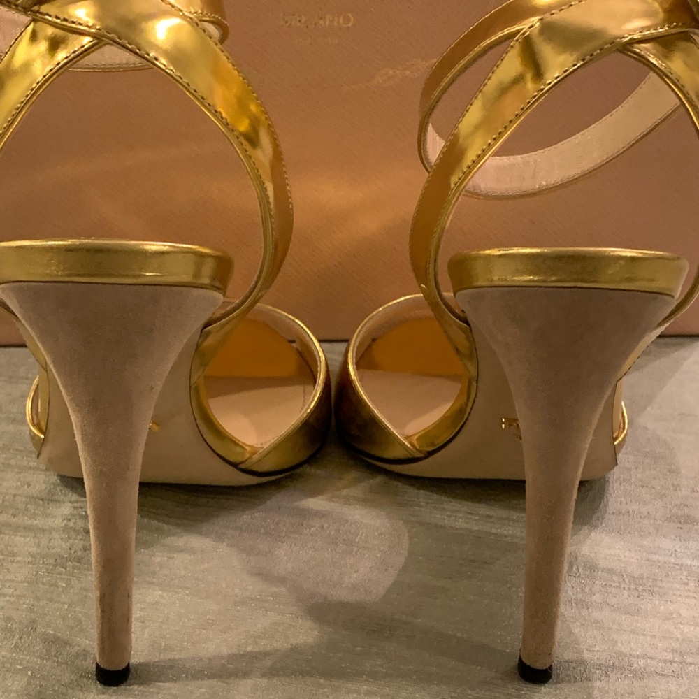 heels - Picture 4 of 7